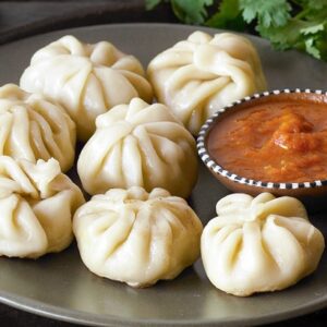 MOMOS